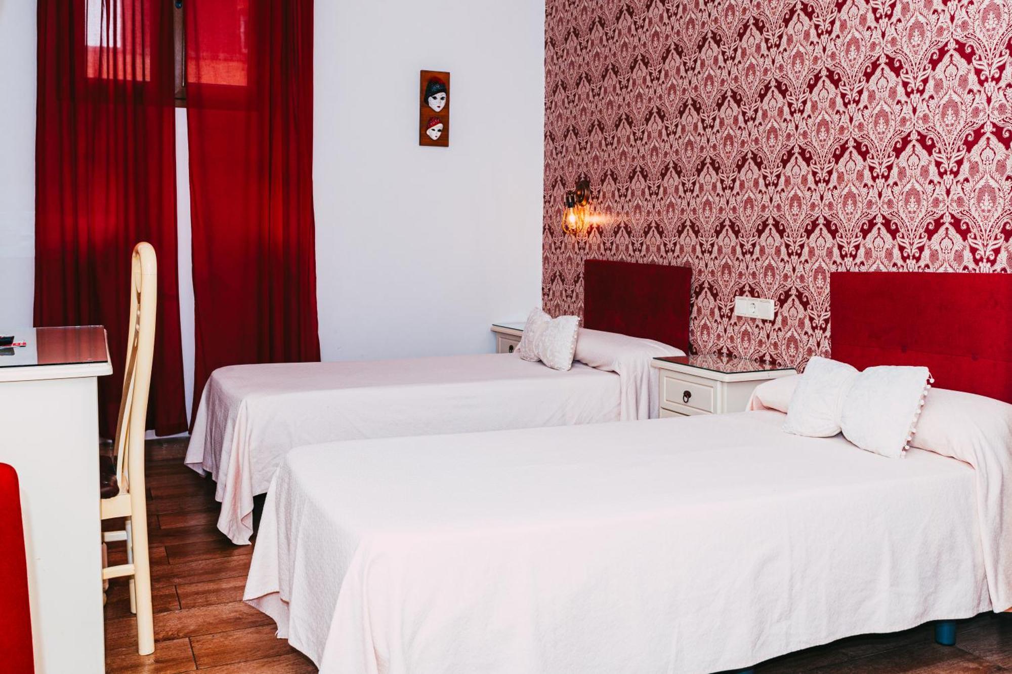Hostal Mont Royal — Bilder 2
