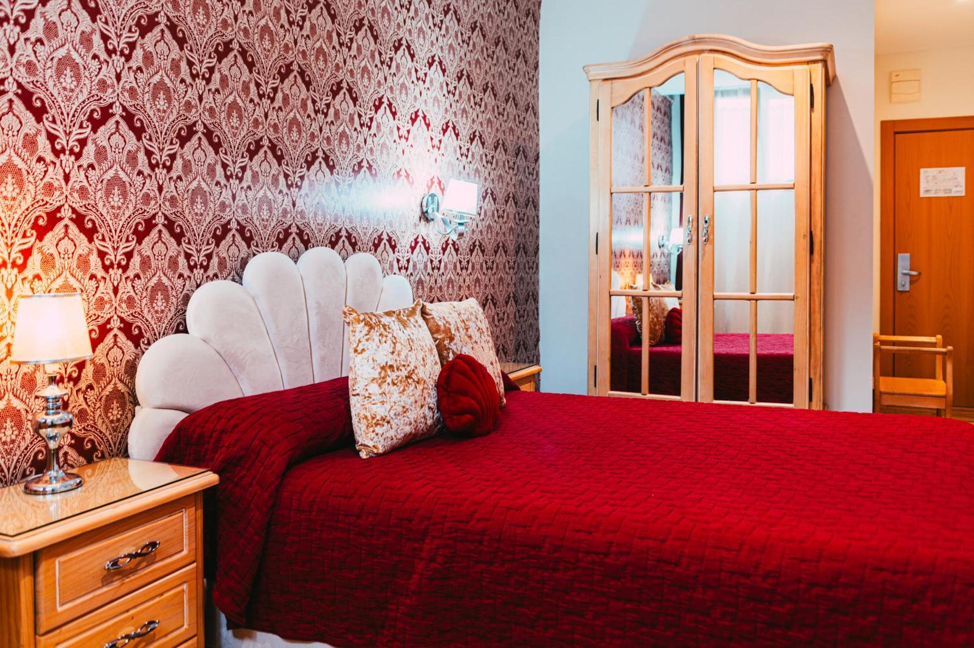 Hostal Mont Royal — Bilder 1